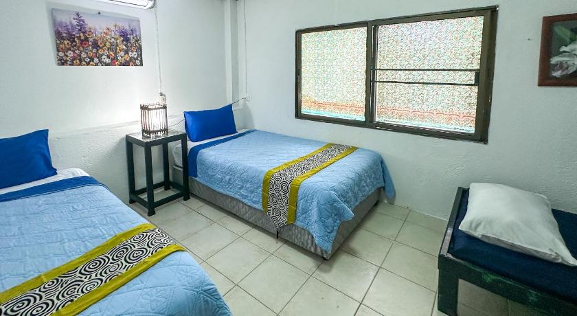 Image of Three-Bedroom House 15