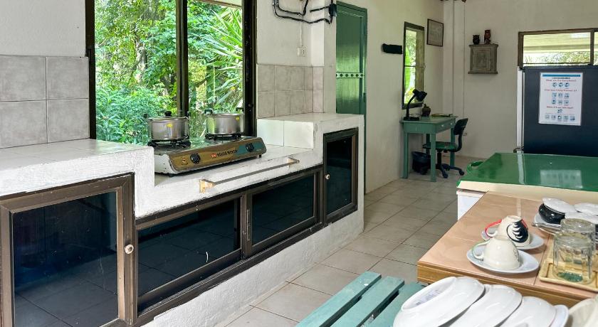 Image of Three-Bedroom House 10
