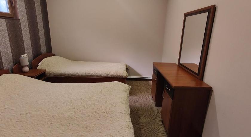 Image of Deluxe Triple Room 9