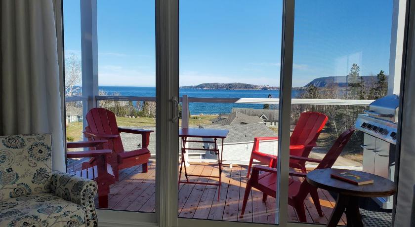 Ingonish Beach (NS) Ocean Breeze 4-Star Single Room restaurant