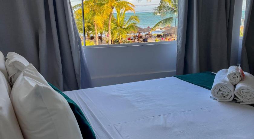 Image of Double Room with Sea View 3