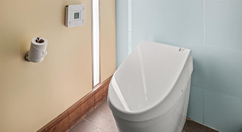 Image of King Room - Disability Access 4
