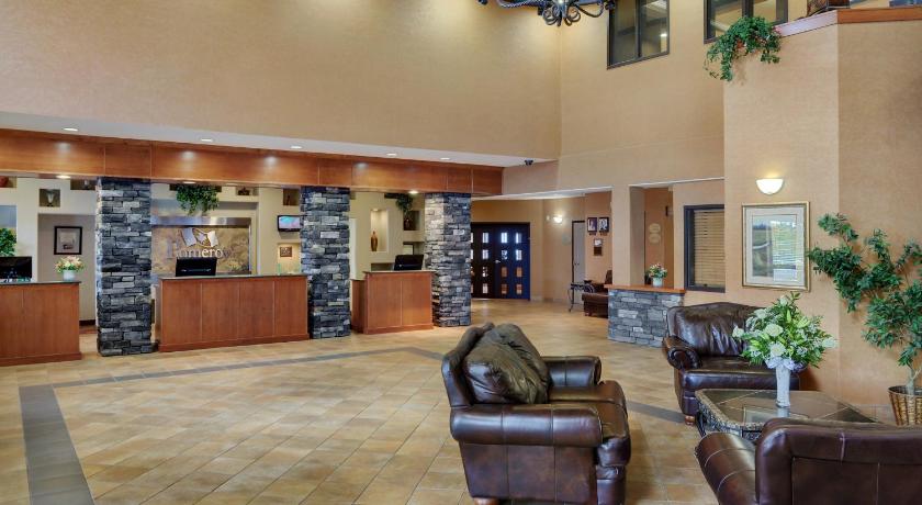 Pomeroy Inn & Suites Fort St. John