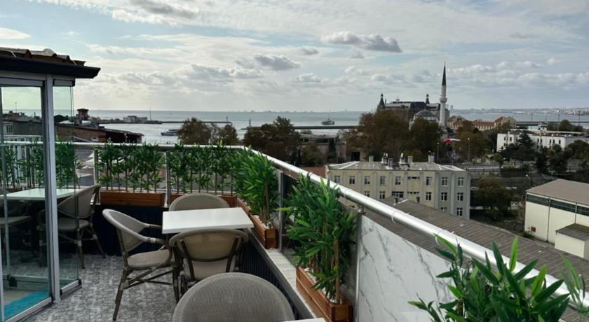 BADE HOTEL - image 8