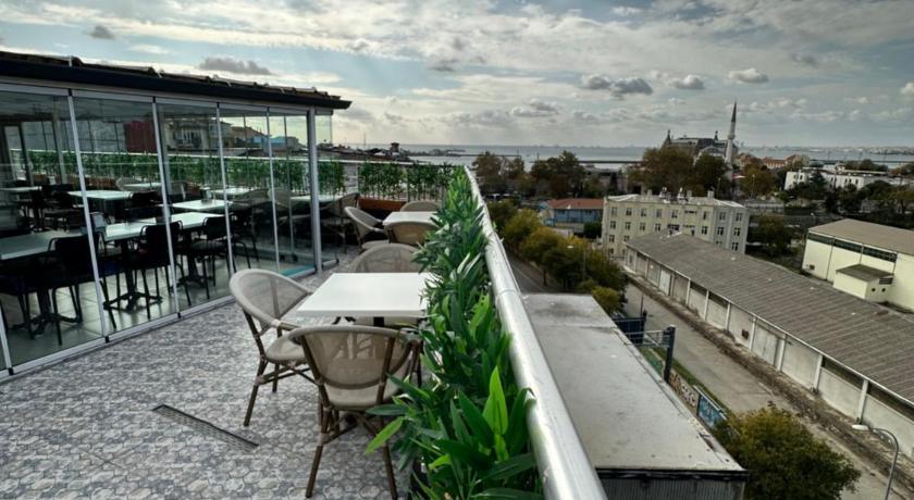 BADE HOTEL - image 10