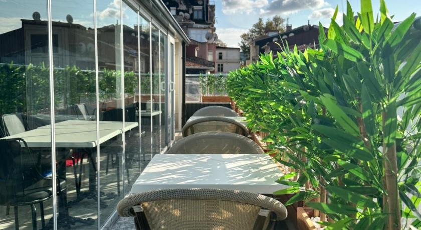BADE HOTEL - image 13