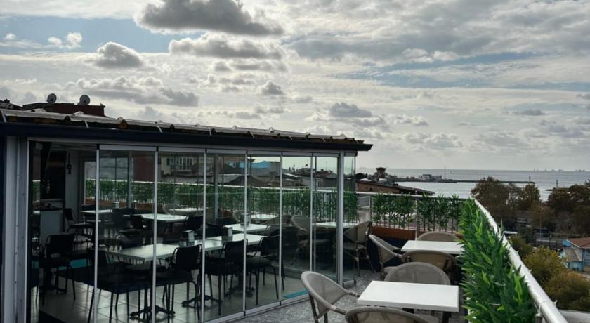 BADE HOTEL - image 11