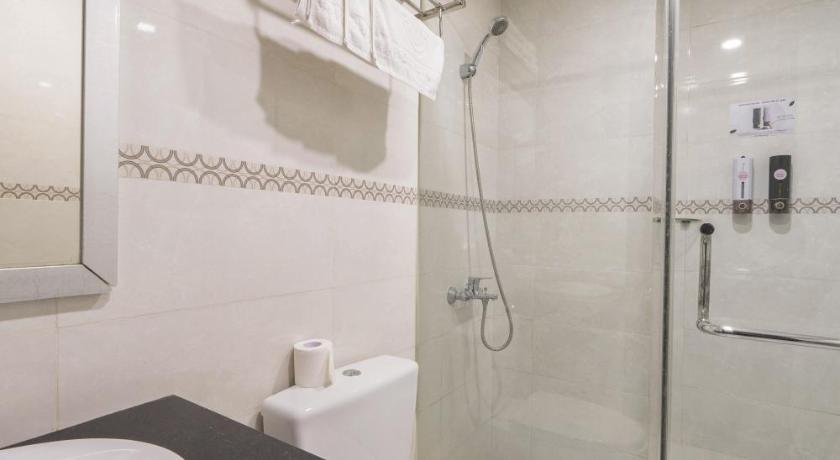 Image of Standard Family Room with Window 10