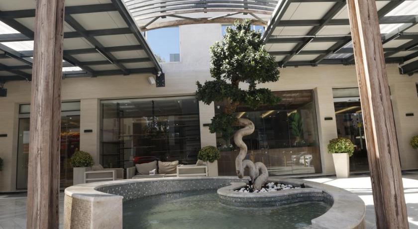 Gardens Hotel Amman - image 8