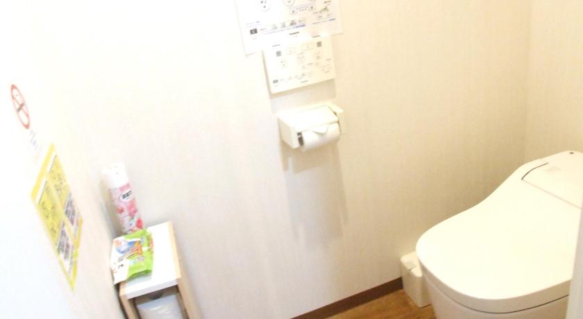 沖縄本島 鶴の宿 那覇-国際通りまで950mの便利な立地-1棟貸切 4つ星 シングルルーム 外観