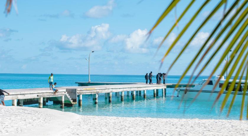 Atoll Retreat - image 16