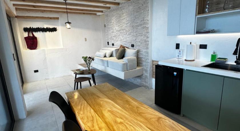 圣克鲁斯拉拉古纳 Atitlan Sunset Lodge 3星级 酒店 泳池