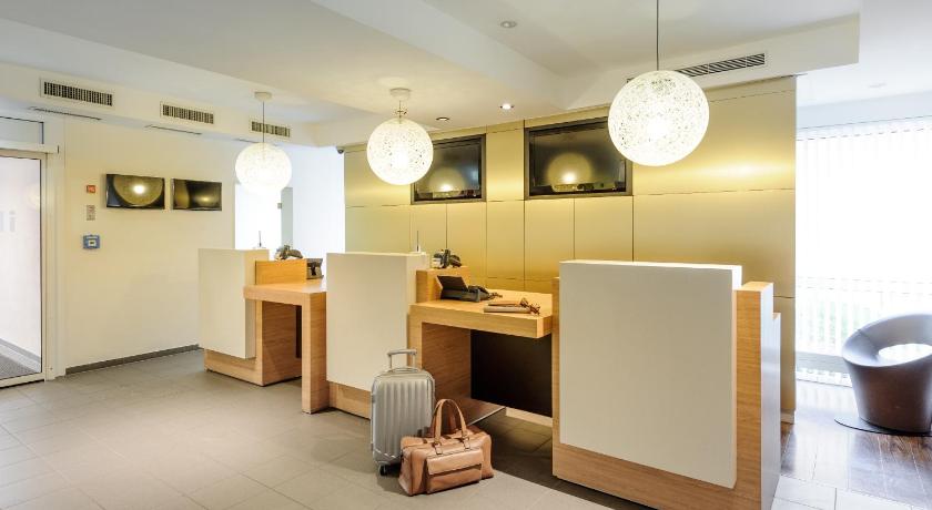 Ibis Stuttgart Airport Messe photo