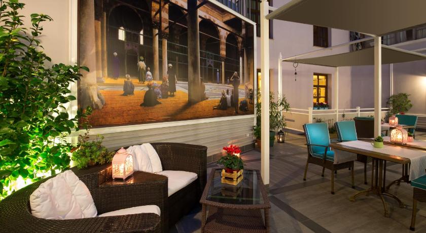 Lalahan Hotel - image 3