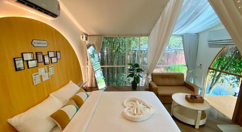 Image of Suite with Garden Terrace - Non-Smoking 7