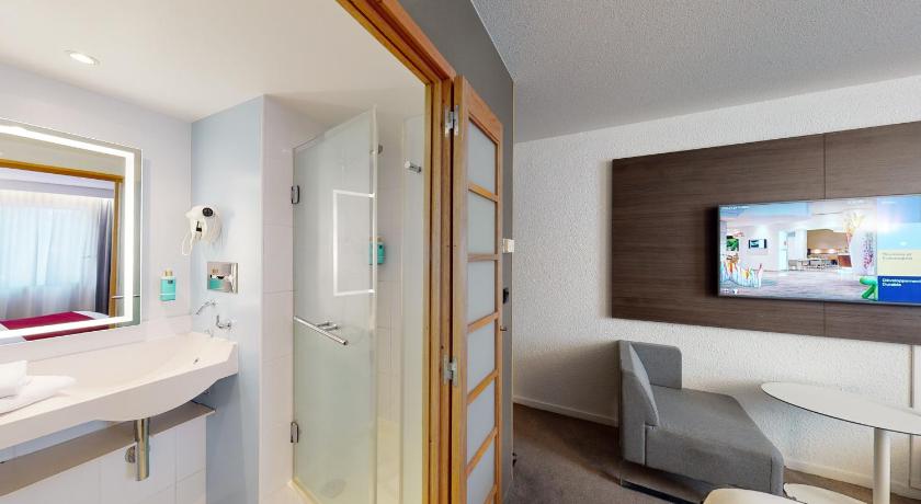 Image of Classic Room - 1 double bed and 1 double sofa b ed 3