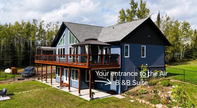 Central Thunder Bay Retreat