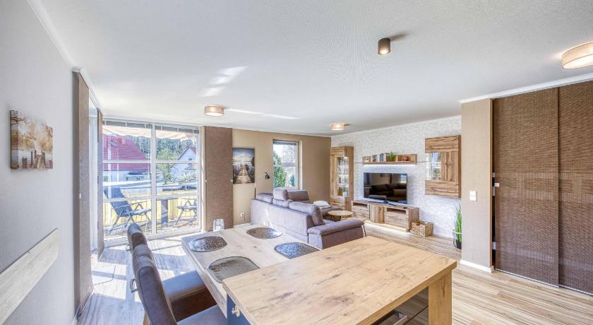 Seemowe - Moderne Ferienwohnung mit Balkon