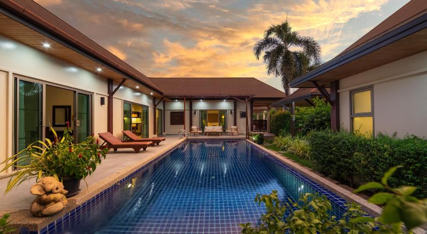 Kokyang Estate Villa by TropicLook - image 12