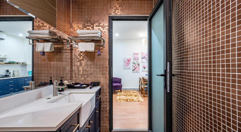 ホーチミン Palas House by Cozrum 4つ星 ホテル レストラン