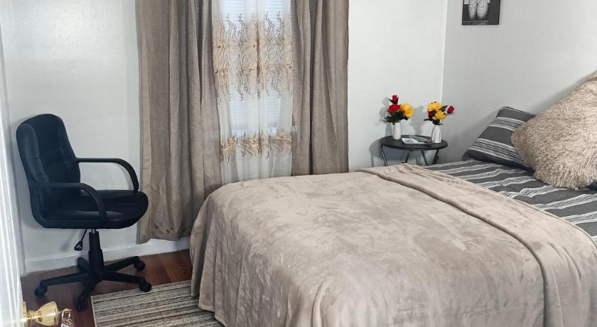 뉴어크 (NJ) Fada Guest House - 38 Yates Ave Newark 숙소 스위트룸