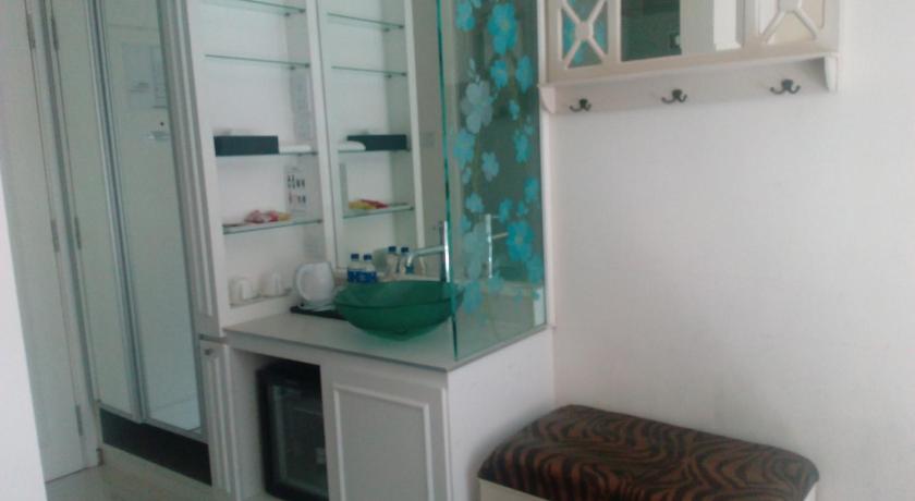 Image of Standard Queen Room 13