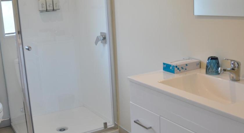 Image of Twin Studio 2