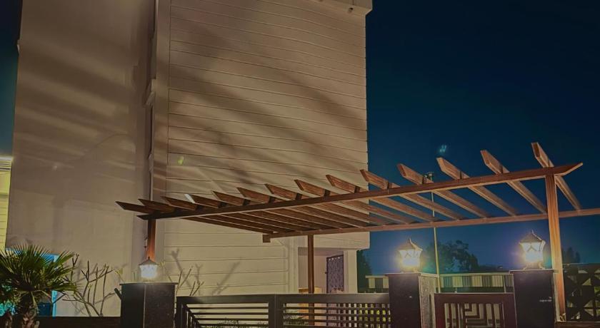 SS Farms Hotel & Resort