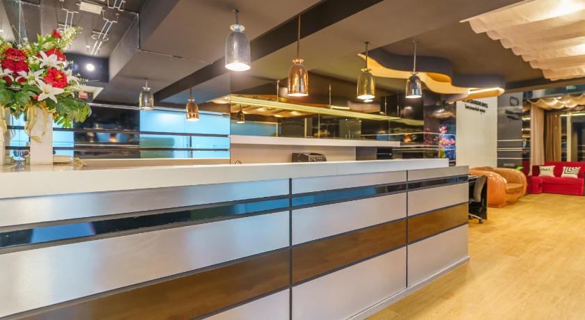 Deco Lux Hotel - image 7
