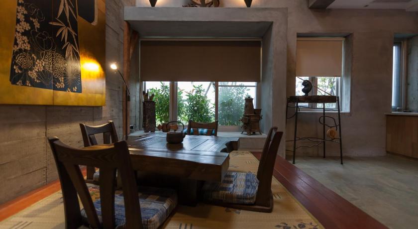 Image of Family Two-Bedroom Suite 3