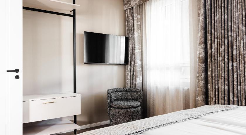 Image of Suite 13