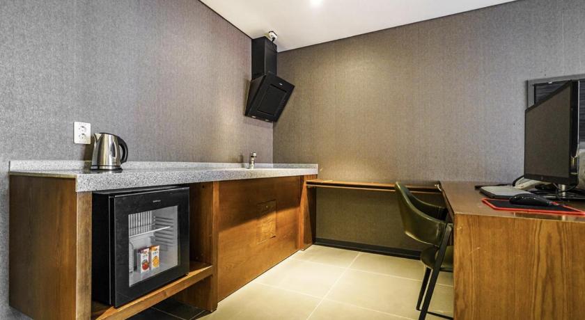 Zenith Hotel Bupyeong - image 25