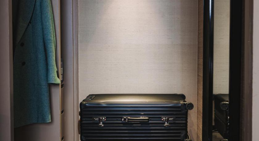 Image of Executive Room 16