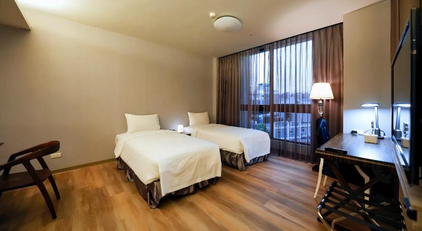 Image of Deluxe Quadruple Room 13