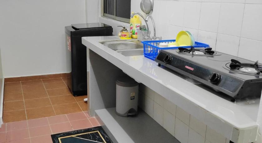 Nur Homestay | Damansara Damai - main image