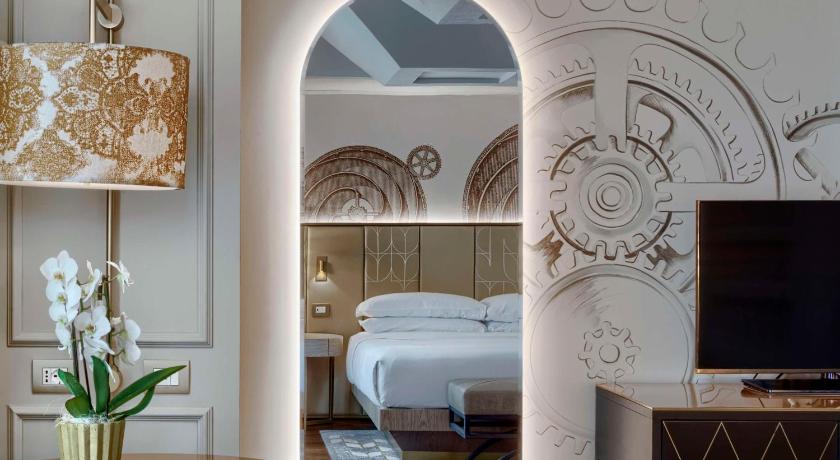 Image of King Molino Executive Room 6