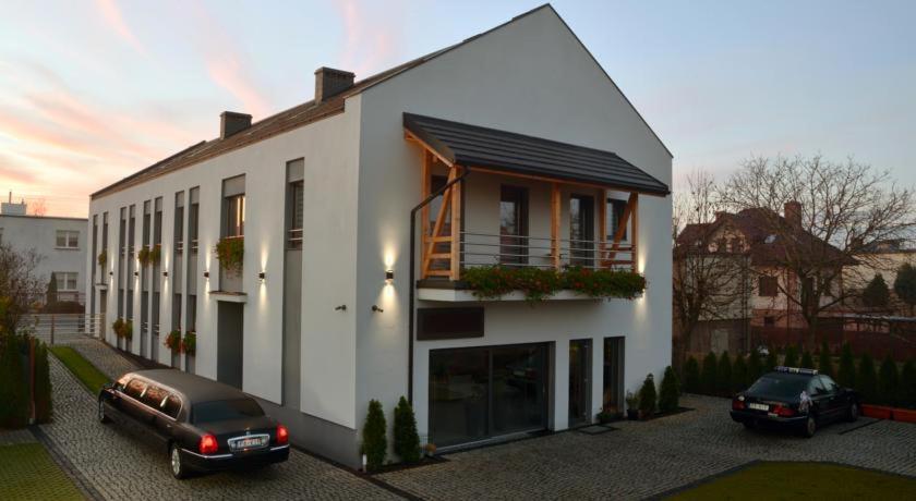 VILLA VIP POKOJE pracownicze
