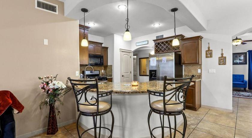 Serenity Awaits 3BR-2BA Tierra Del Este