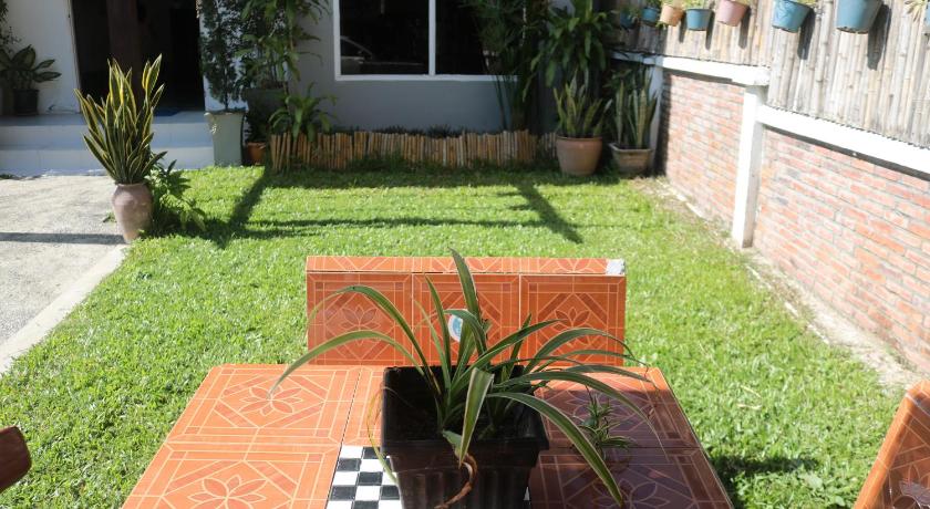 Moon's House Hotel – Luang Prabang, LA