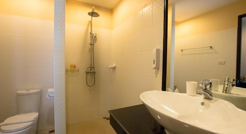 Image of Corner Suite Sea View 16