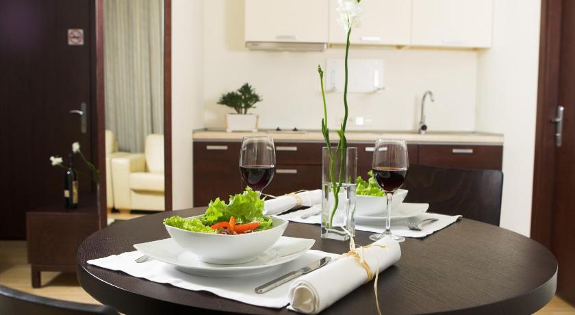 Apartamentai Tylios pusys — Hotel in Palanga