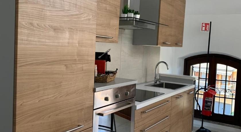 チェザーノ・マデルノ L'Attico 3つ星 ホテル 外観