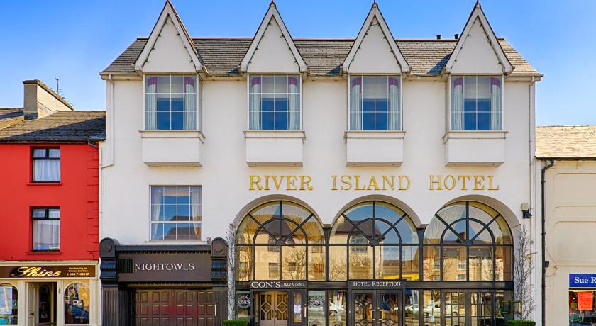 River Island Hotel