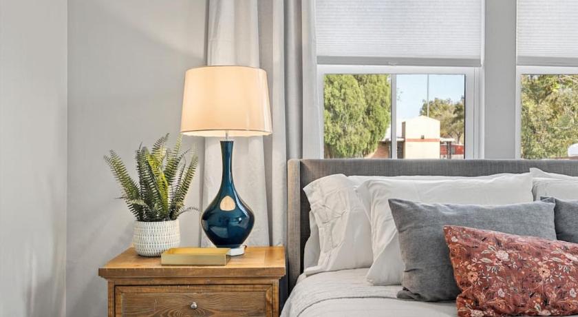 韦科 (德克萨斯州) Gloria Manor - 2 blocks to Magnolia and 3 mins to BU 4星级 单人房 景观