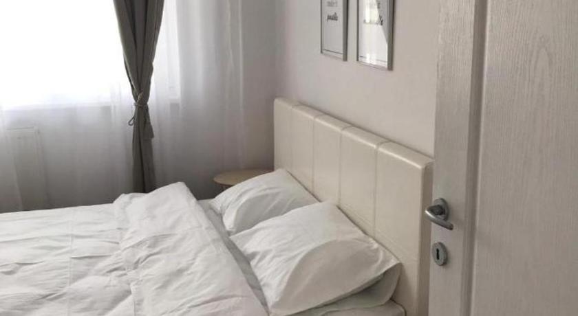 Timișoara Joy City Stay Spacious Ultracentral 3-Star Single Room lobby