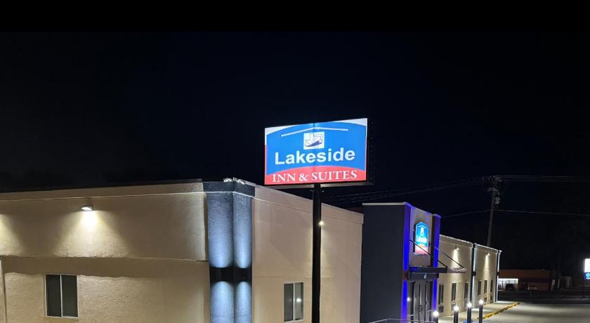 휴스 스프링스 Lakeside Inn and Suites 숙소 외관