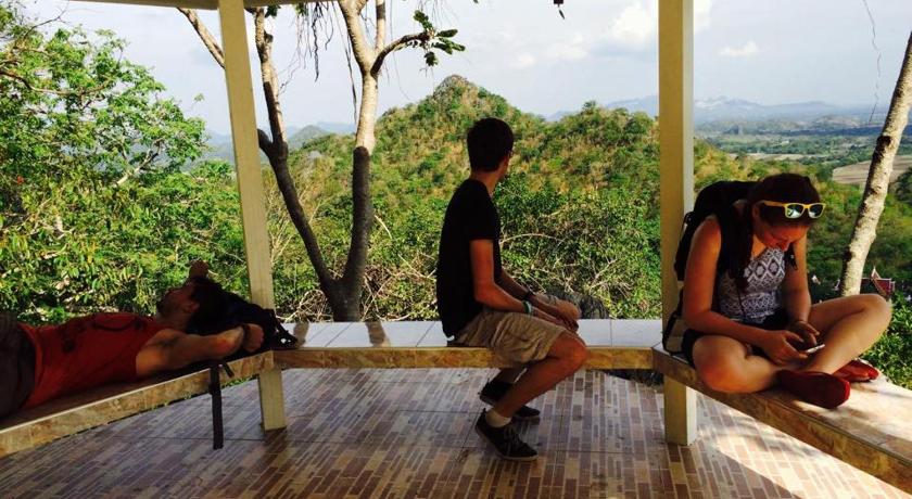 ロッブリー Kannaree Massage and Homestay (big room) 3つ星 ゲストハウス ロビー