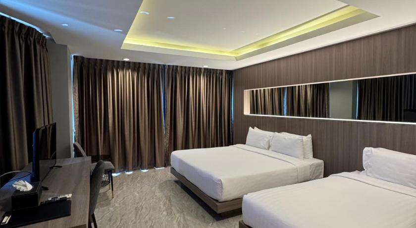 Image of Triple Sea View 5
