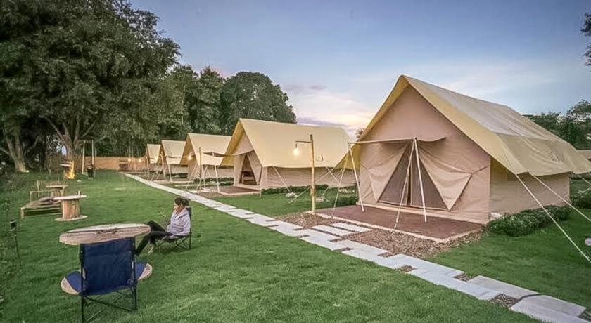 Image of Premier Tent 5