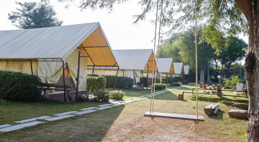 Image of Premier Tent 7